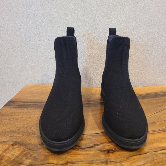 Rothy's The Lug Waterproof Boot in Onyx Black -NWOT - Picture 4 of 11